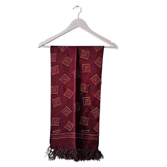 Mens Burgundy & Tan Geometric Rectangular Neck Scarf wFringes - Size 11" X 45" - Picture 1 of 11